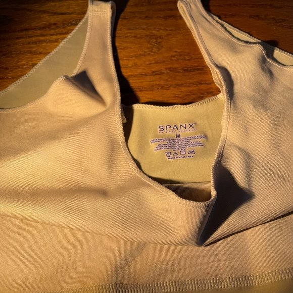 SPANX Hide and Sleek size medium nude body shaper - Picture 3 of 6